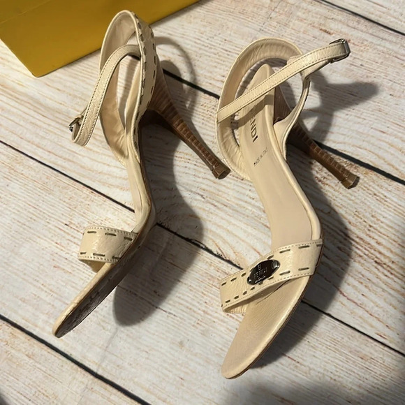 Fendi Leather logo strappy nude Beige party work heels Size 6 - Picture 4 of 11